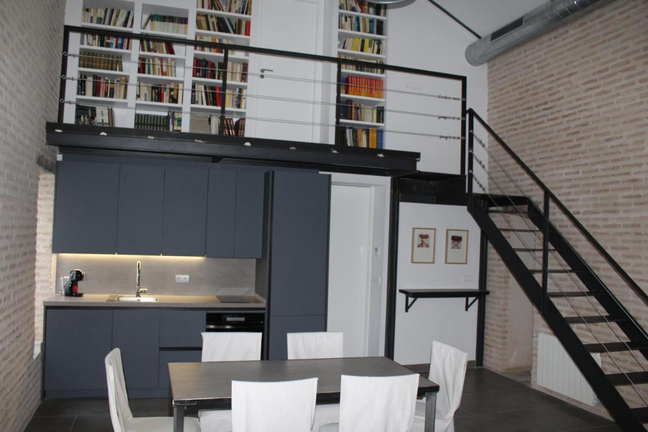 Cozy & Modern Apartment Hombre De Piedra Σεβίλλη Εξωτερικό φωτογραφία